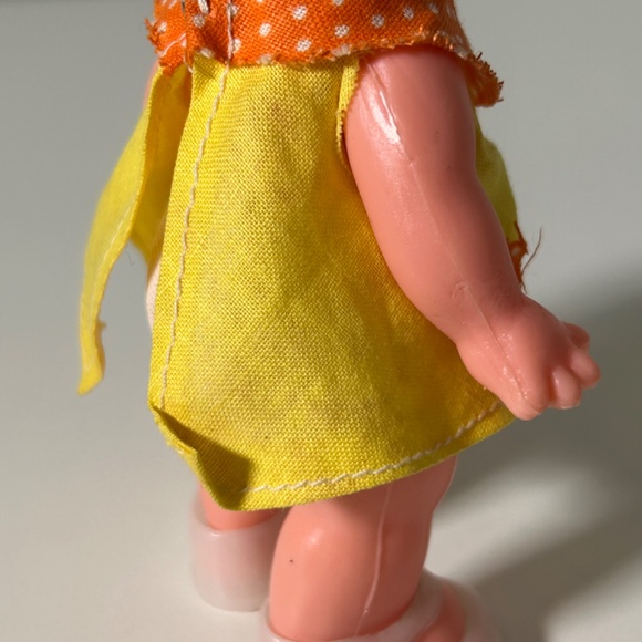 Vintage 60s 70s Moody Doll Vinyl Head Plastic Body Made in Hong Kong (18B) - Picture 5 of 8